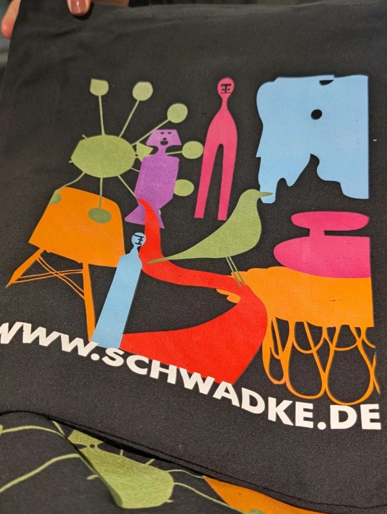 Schwadke Büroeinrichtung schwadke das markeding rosenheim werbeagentur print 771x1024 - Schwadke Büroeinrichtung